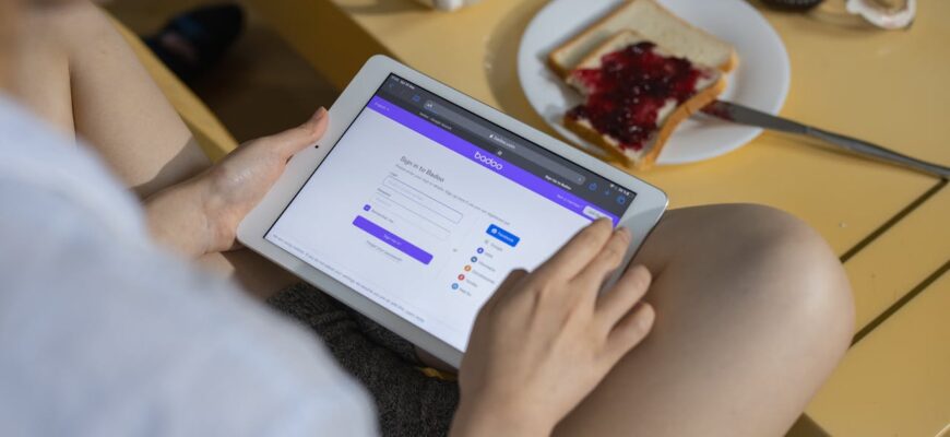 Как выбрать фото для сайта знакомств — пример удачного снимка для профиля