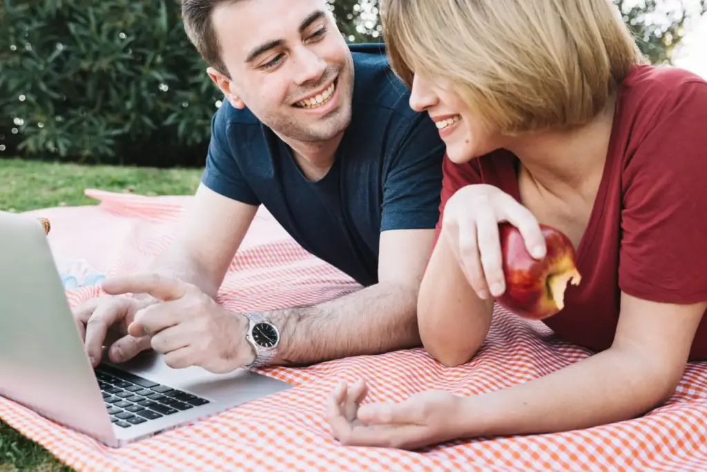 Плюсы и минусы приложений для знакомств — основные плюсы онлайн-сервисов