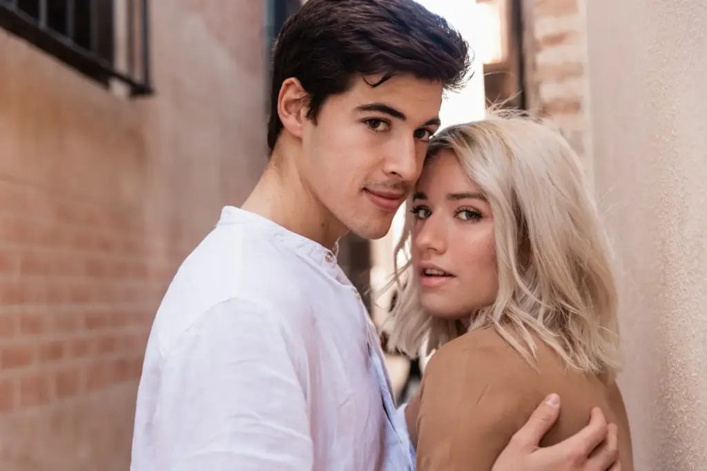 Как говорить о своих чувствах без страха и алгоритм признания в любви