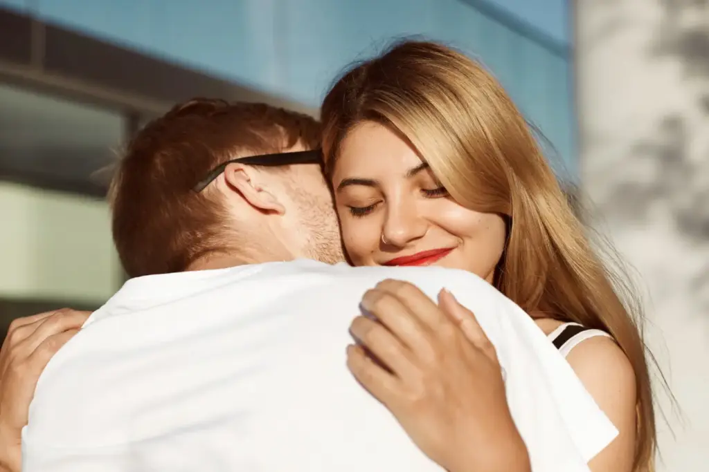 В чем отличие симпатии от любви и влюбленности и как понять, что ты любишь человека