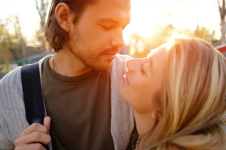 Как принимать совместные решения в семье и в отношениях: пара обсуждает важный выбор