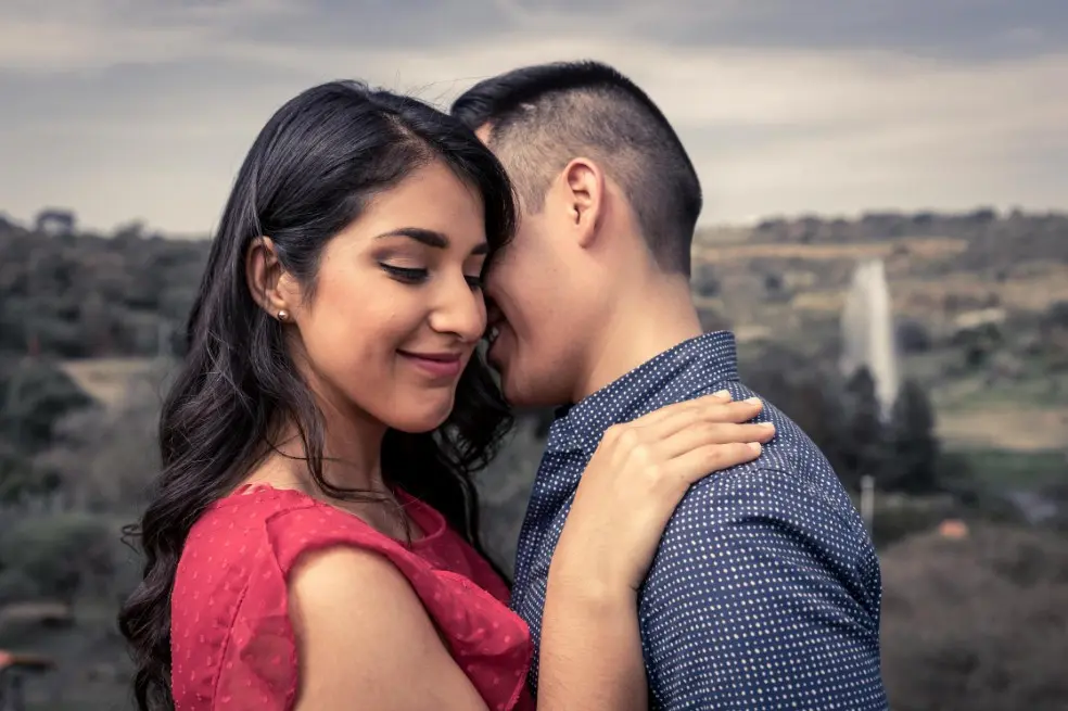 Почему тянет к эмоционально недоступным партнёрам: почему притягивает недосказанность и редкие проявления чувств